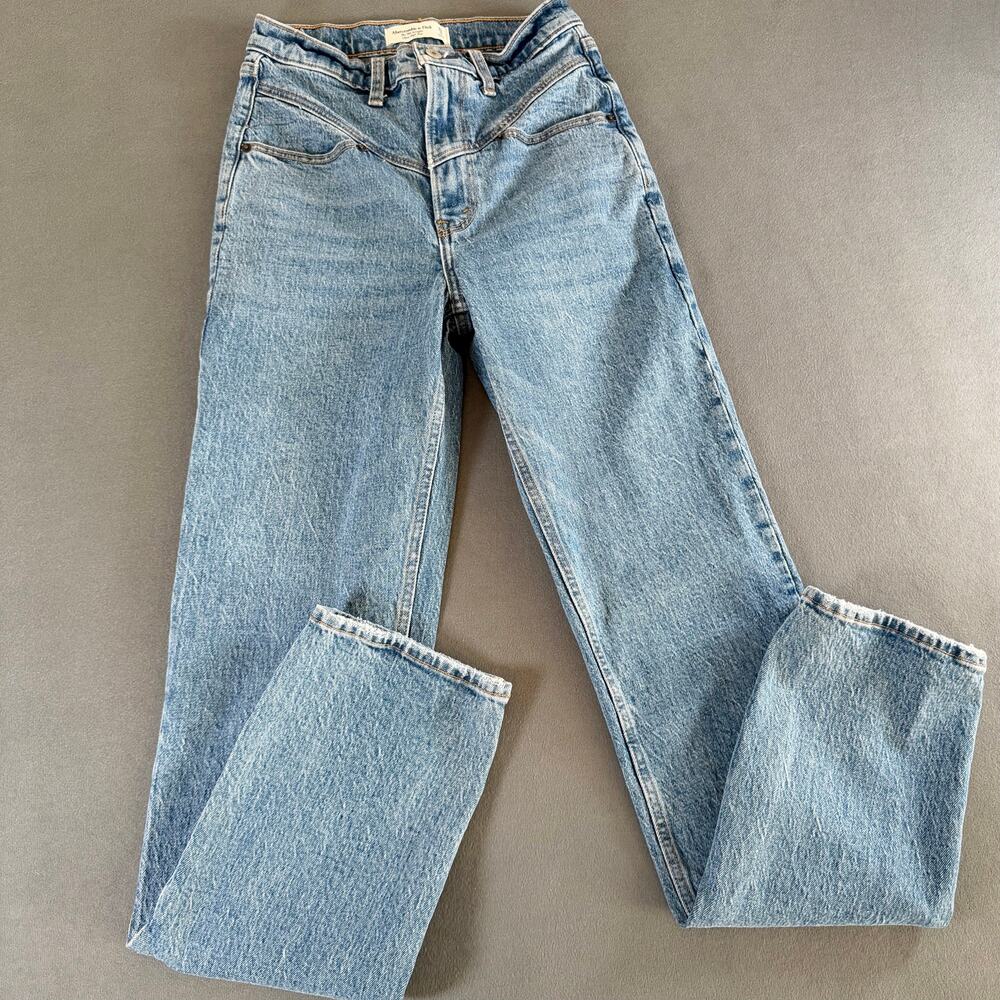 Abercrombie & Fitch ’90s Strt High Rise Wstrn Inspired Yoke detail Jeans - 25/0